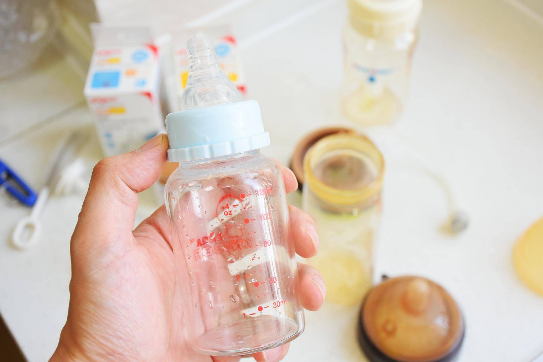 从新生儿到孩子断奶,不知道奶瓶怎么选?看这一篇文章就够了