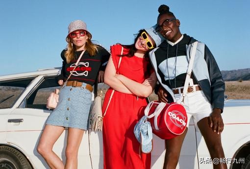 蔻驰早春新款,蔻驰2022早春系包