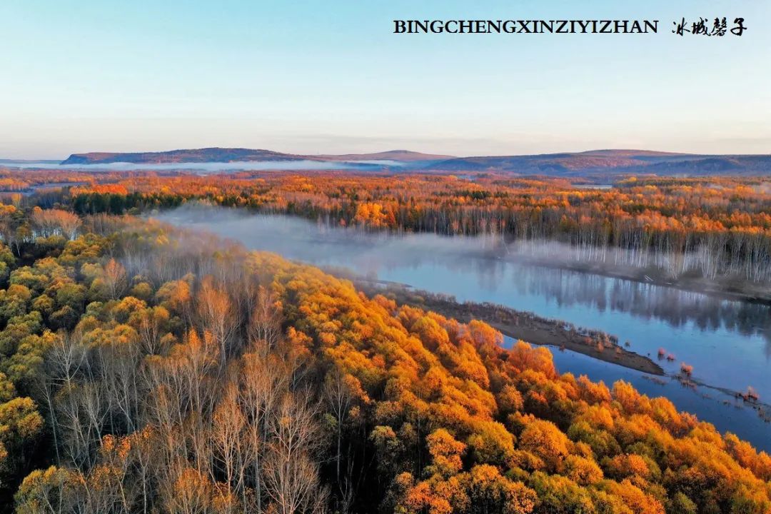 深秋的大兴安岭色彩斑斓,大兴安岭的秋天美景