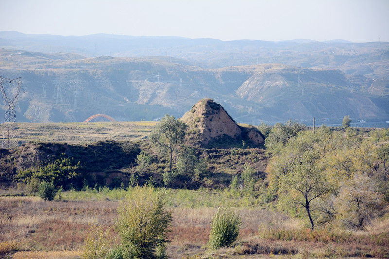 塞上长城绝高漠金戈犹响无定河