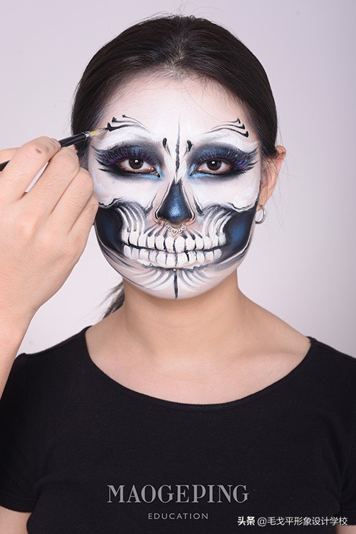 骷髅妆化妆技巧,骷髅妆个性化妆教程