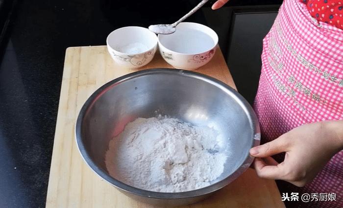 凉皮不要料汁的做法,凉皮别只用面粉做了