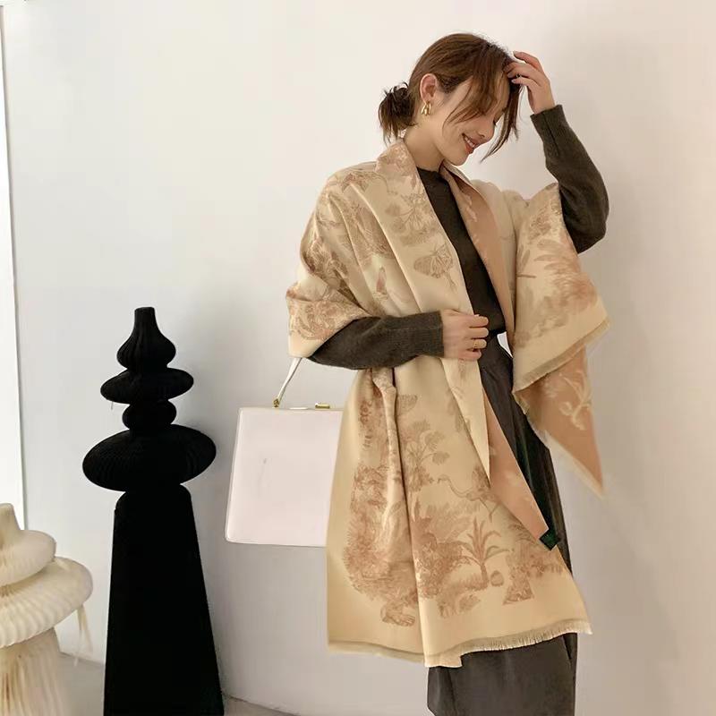 围巾臃肿难看,围巾臃肿