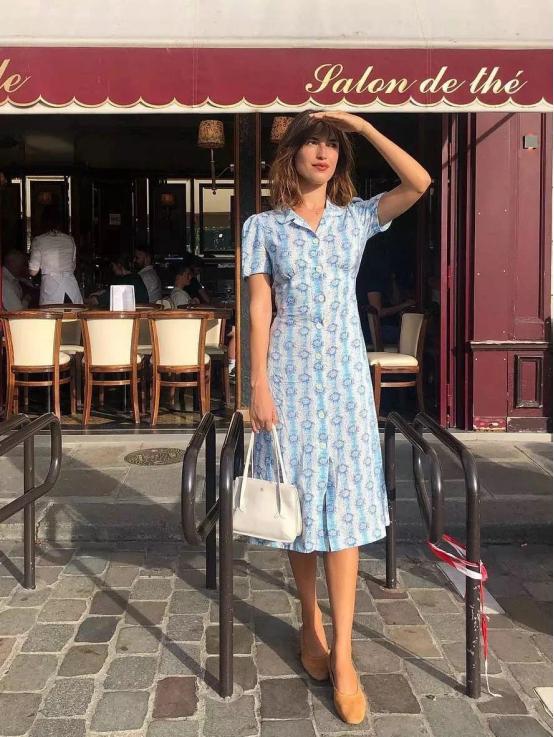 穿平底鞋还能显高显瘦显腿长,小个子穿圆头平底鞋显高的搭配