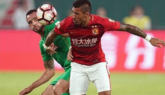 23点49分，中超3外援压哨回到中国！媒体人感叹：在飚飞机啊