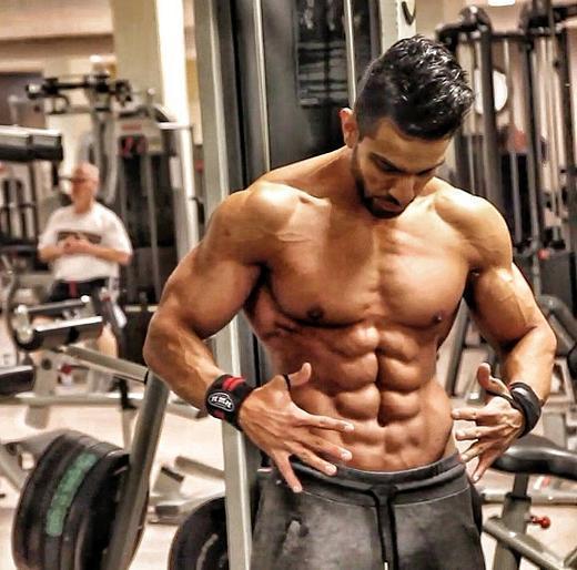 健腹轮真的可以练到腹肌吗,健腹轮太厉害了腹肌全练出来了