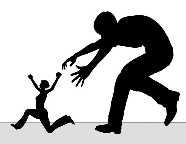 遭遇职场性骚扰别害怕,用“法律铁拳”对它说不