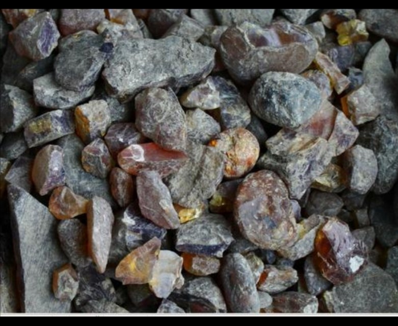 我的爱好之一是的英语,我的爱好之一是弹钢琴用英语怎么说