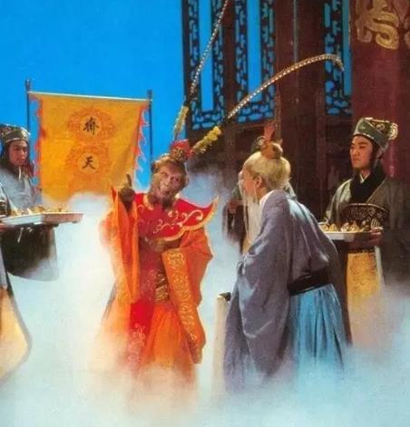 孙悟空大闹天宫告诉我们什么道理,孙悟空大闹天宫主要讲了什么20字