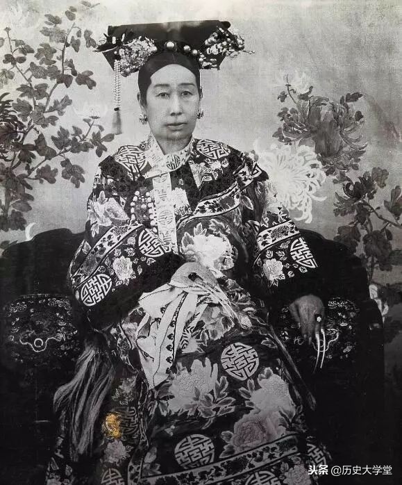 恭亲王奕訢和慈禧有关系吗,恭亲王奕訢除掉八大臣