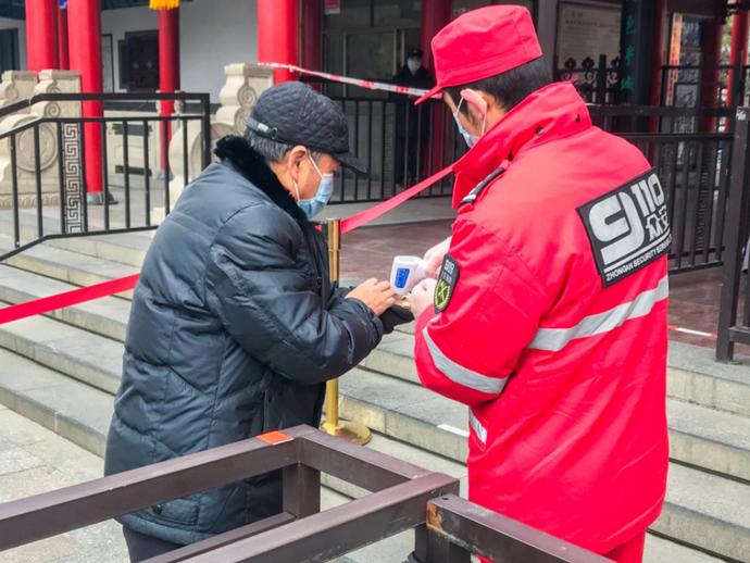 济南天下第一泉风景区开放首日,带你们“云逛”趵突泉、五龙潭……