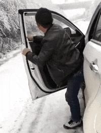 山海经中以乳为目以脐为口的怪物,山海经搞笑图片