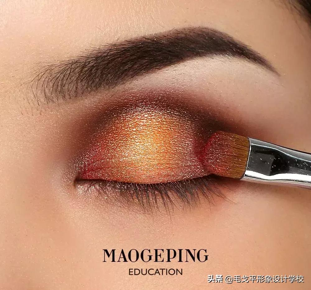 这样画眼妆优雅高级简直美到爆,日常欧式妆容适合什么眼妆
