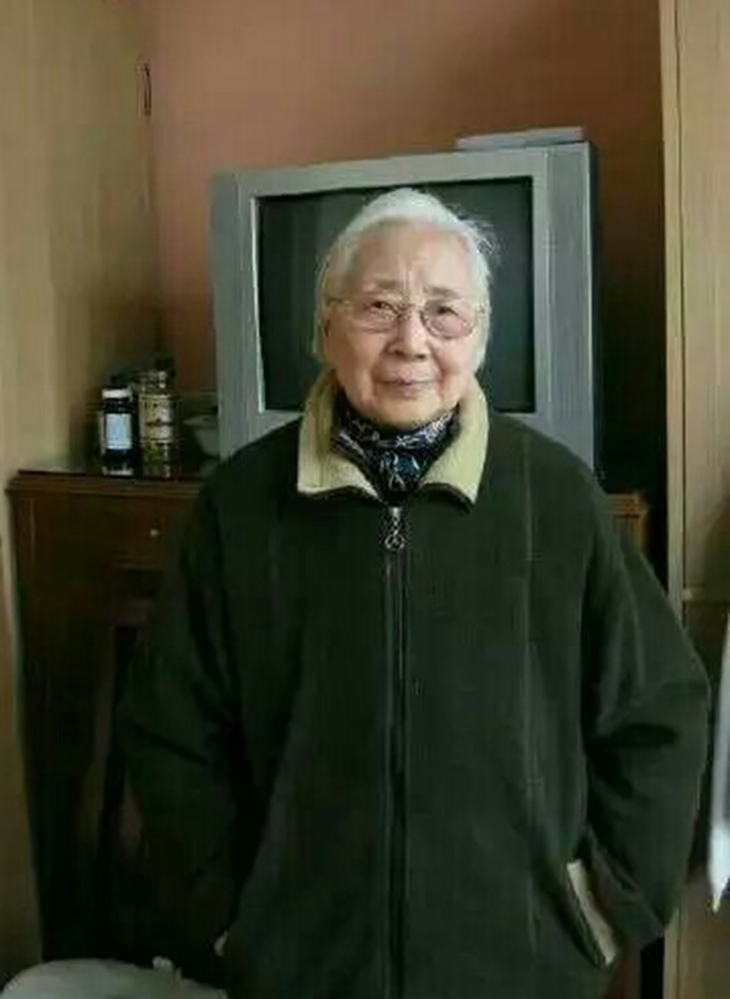 还记得女特务“八姑”吗？电影里荒唐爱上冯喆，现实中是刘琼妻子