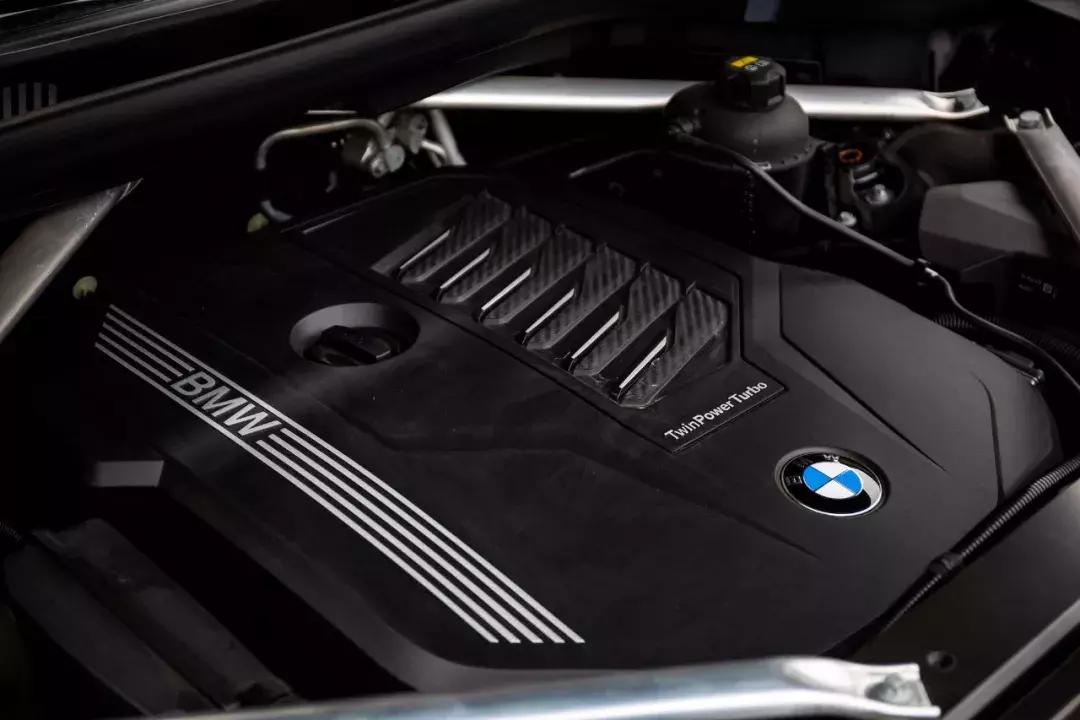 宝马x8suv试驾,宝马全新轿跑型suv