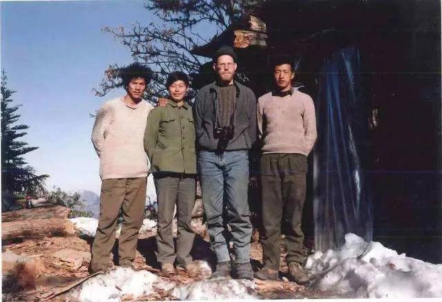 这座比《盗墓笔记》更危险的雪山，他守了35年