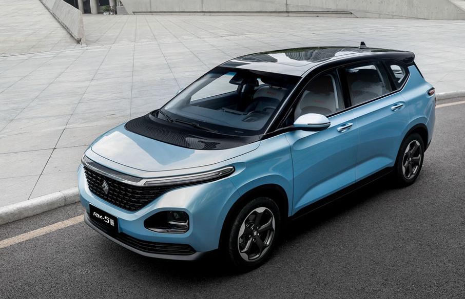 宝骏rm-52019款1.5tcvt精英型7座,2019年广州车展新宝骏rm-5实车