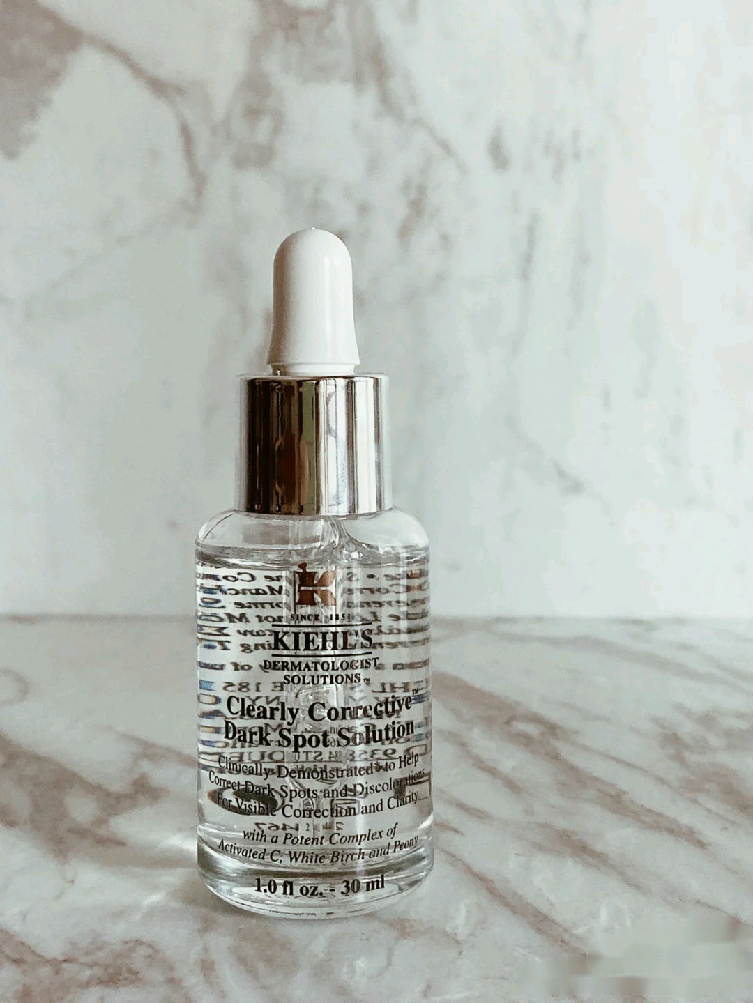 想美白用水乳还是精华,想美白用什么大牌水乳