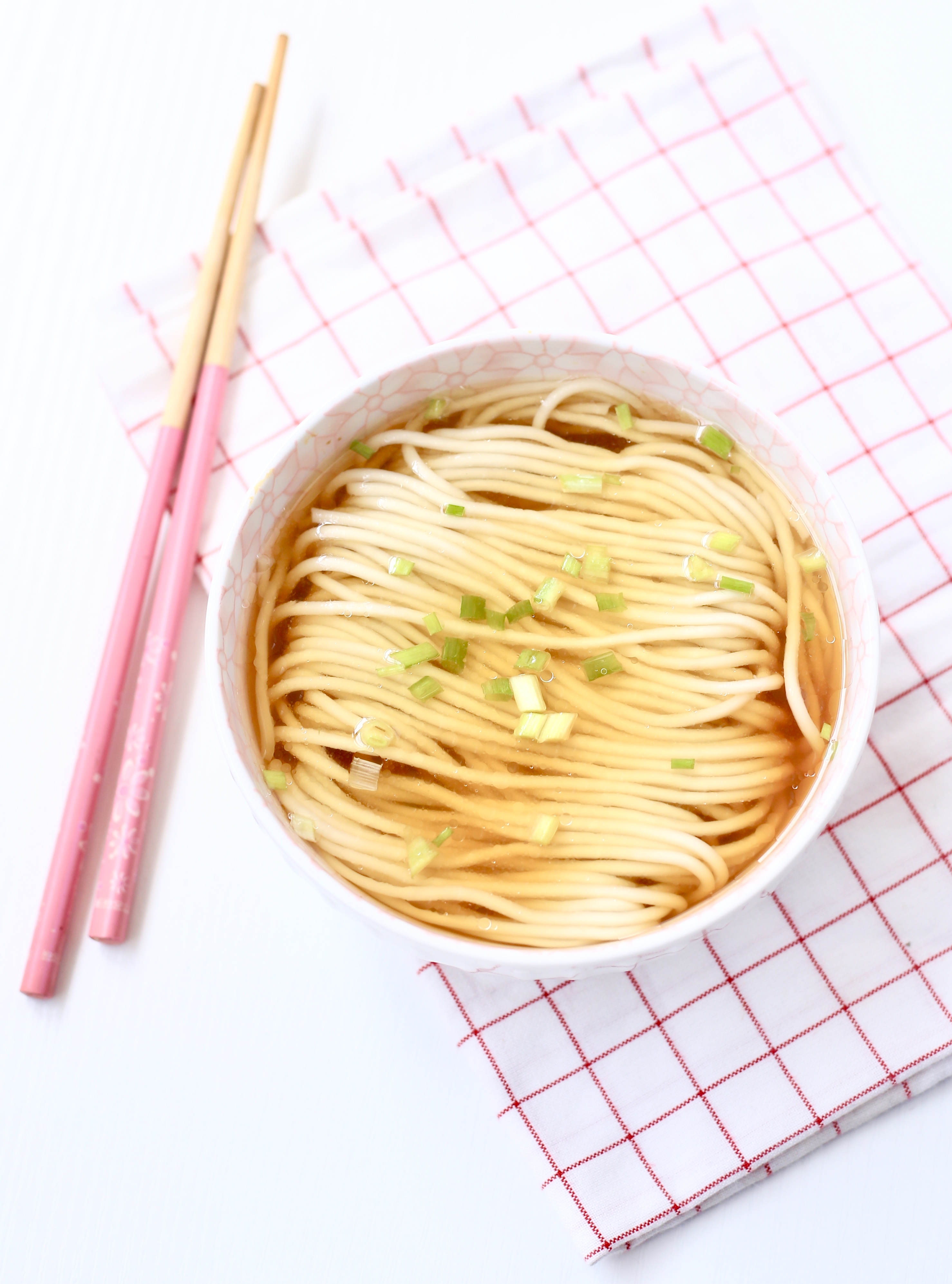 阳春面的酱油面,阳春面全是生抽味