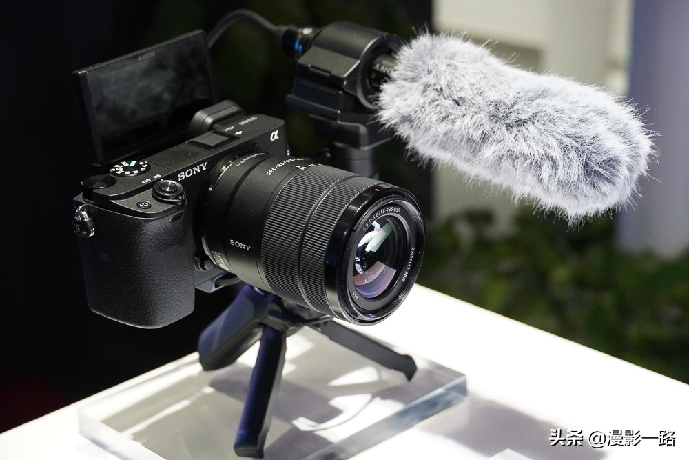 索尼微单A6400上手初体验:拥有A9“芯”的高阶入门机的VLOG机?