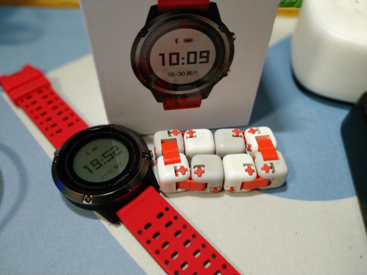 咕咚手表s1优缺点,咕咚运动手表s1定位准确吗