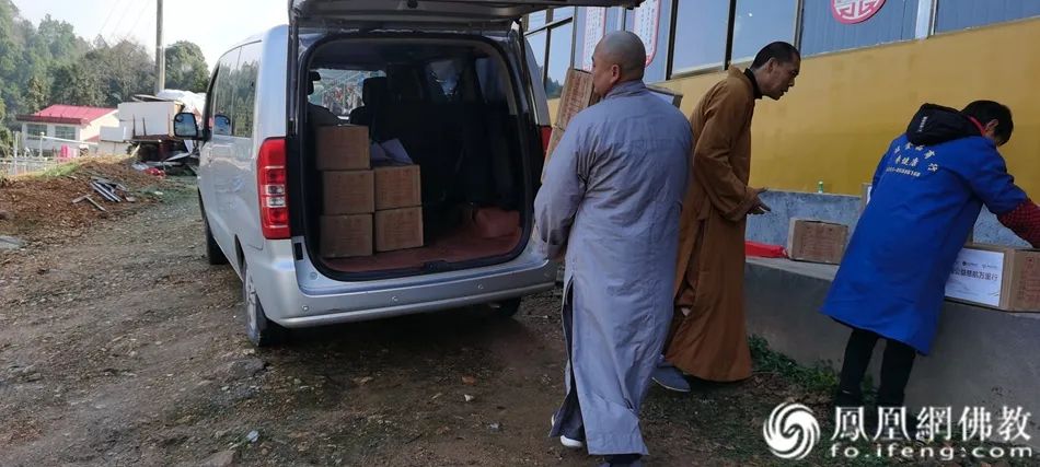 出家人并非超人,千寺万僧,都要直面“生病”这两个字