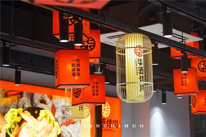 被安利了3年的长沙网红烤肉店，这回在桂林终于吃上了