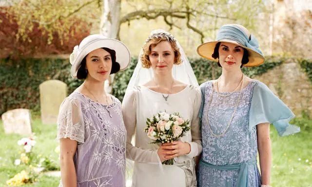 英国15-20世纪大变化女性服装,中世纪绝美服装