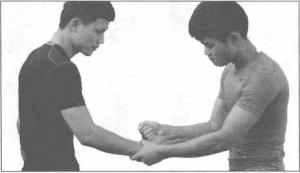 实用的擒拿手法,实用擒拿术教学