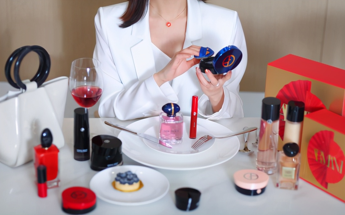 香氛季｜你所爱的味道，能折射出你另一半的潜藏特质