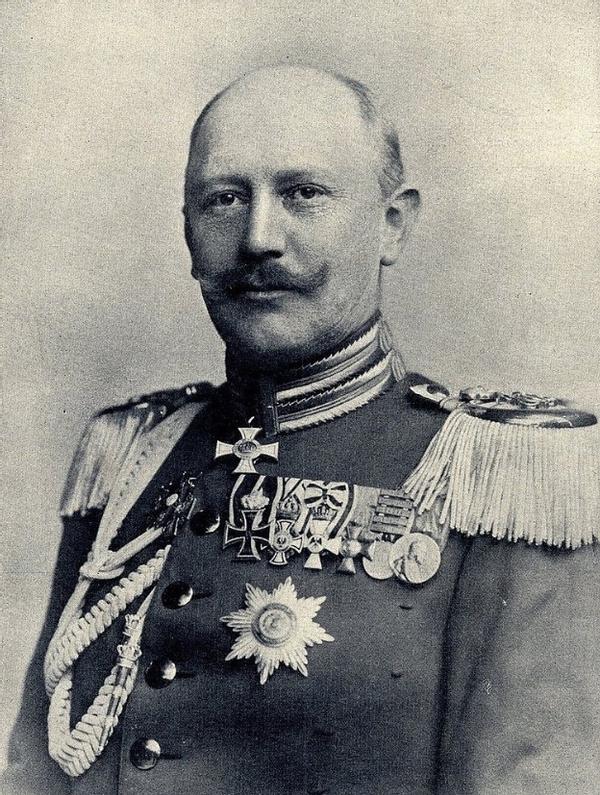 出身军旅世家,受*毛老**奇亲传,德意志帝国军事奇才施里芬伯爵