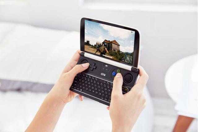 谁说国产无精品？掌上游戏机不止switch，win2有颜有料儿更任性