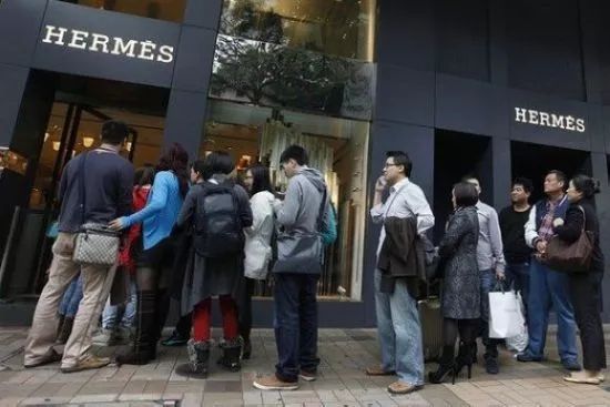 代购的奢侈品一般便宜多少钱,代购奢侈品饰品