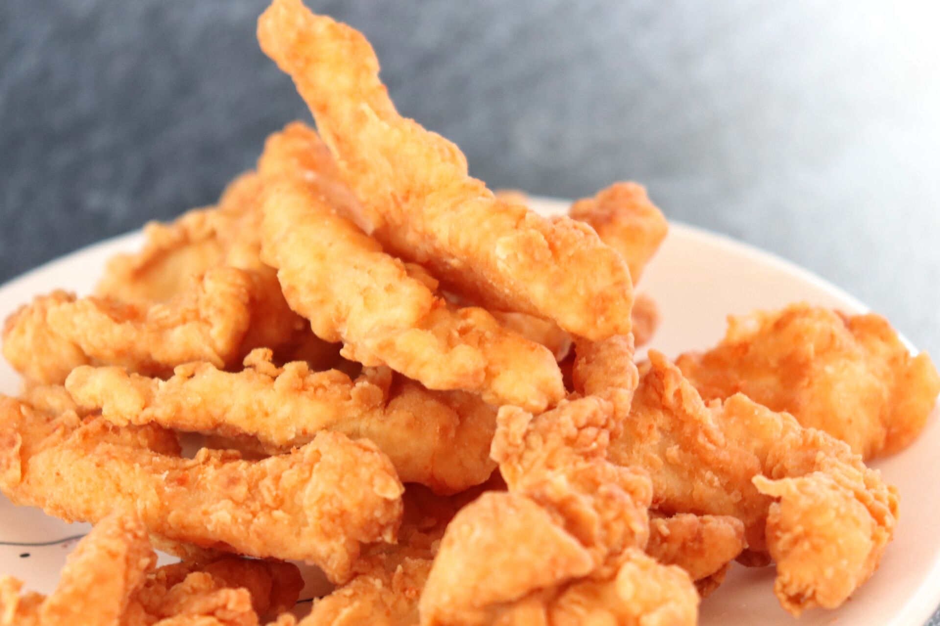 不用面包糠炸鸡柳怎样炸好吃,炸鸡柳自家做一般炸多久不糊