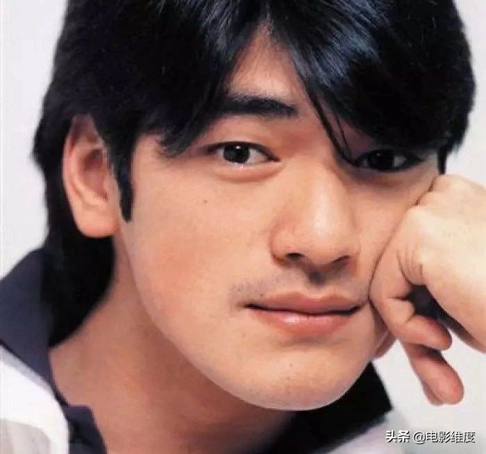 金城武20岁到47岁颜值,金城武20岁最帅的照片图文