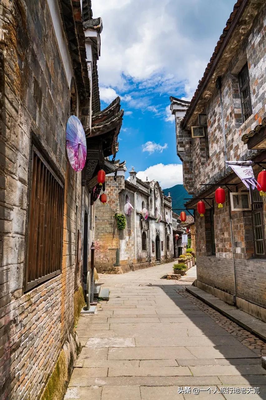 无需攻略,这12个绝美宝藏小城,随便挑一个小住几日,就很惬意