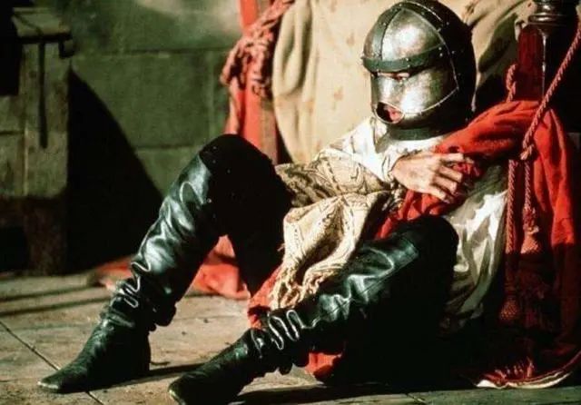 藏在面具之后的十二名大佬，超越罗布路奇的天才，即将现身！