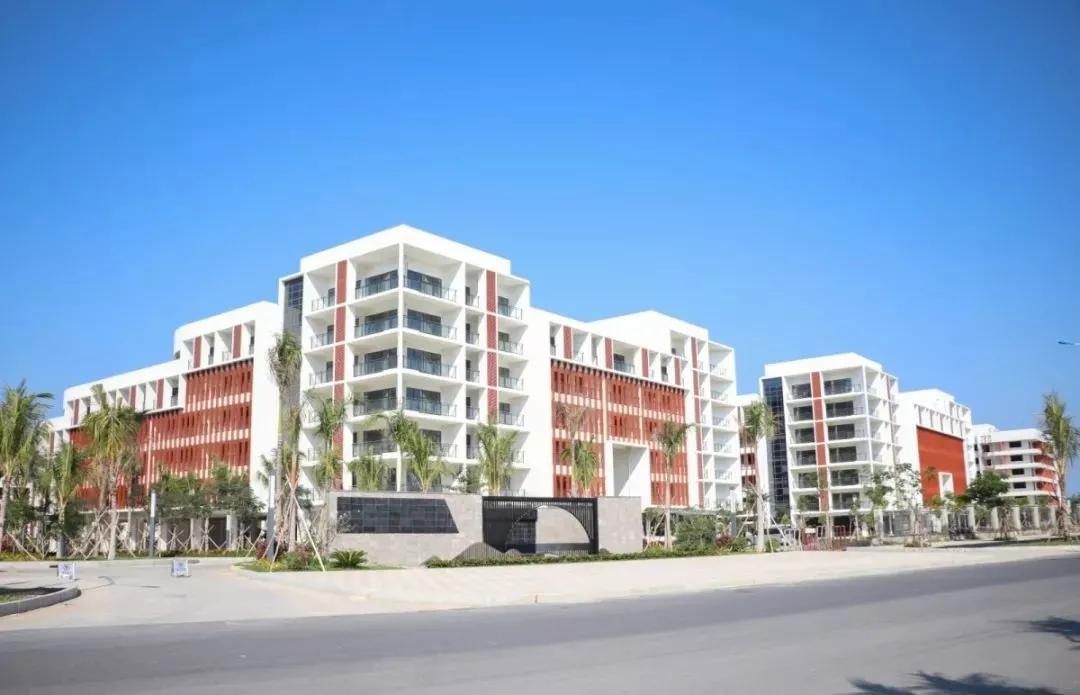 三亚崖州湾大学城在哪里,三亚崖州湾科技城初中入学条件