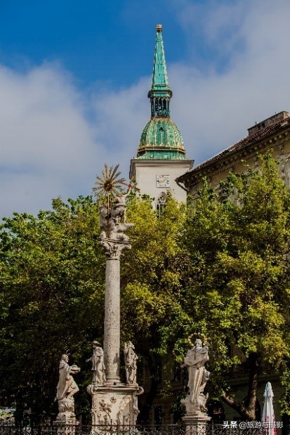 世界上拥有三个唯一的首都国家,全球唯一一个有两个首都的国家