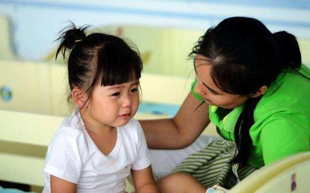 孩子在学校被打怎么办李玫瑾,小孩子被打李玫瑾