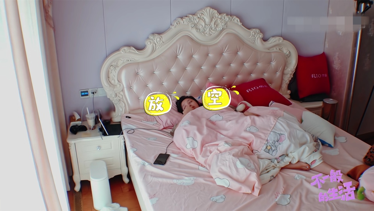 林允爸爸年轻的时候,林允父母综艺节目视频