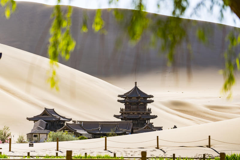 涓夊ぉ涓濈桓涔嬭矾鏃呮父鏀荤暐,涓夊ぉ绌胯秺鍖楃枂1000鍏噷