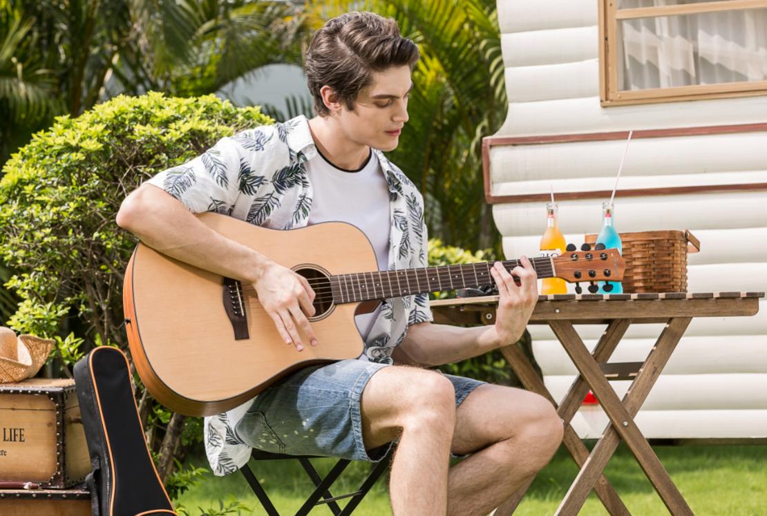 吉他长期不弹怎么保养,保养吉他可以用酒精擦吗