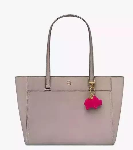 看完国际大牌”猪年限定款“，求求你们放过猪吧……