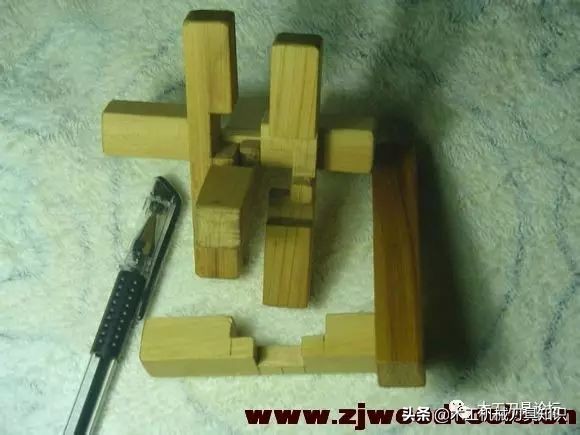 鲁班锁六柱印教程,鲁班锁四根怎么拼