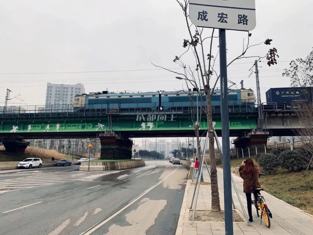 东南西北修公园大PK：城东，成华更凶还是龙泉更猛？