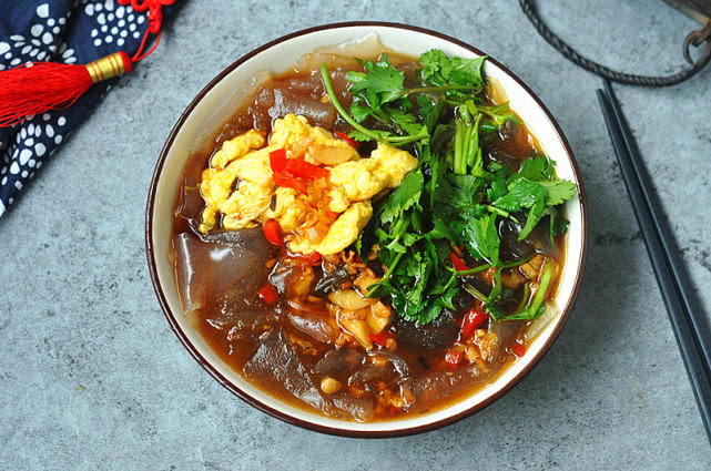 自制红薯粉皮做法,自制红薯粉皮的做法大全视频