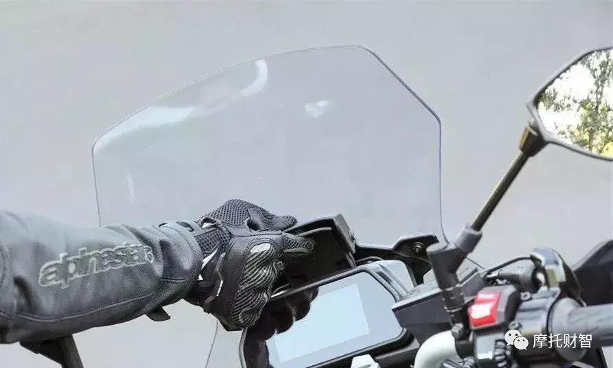 雅马哈tracer900gt对比宝马xr1000,雅马哈tracer900gt是自动挡吗