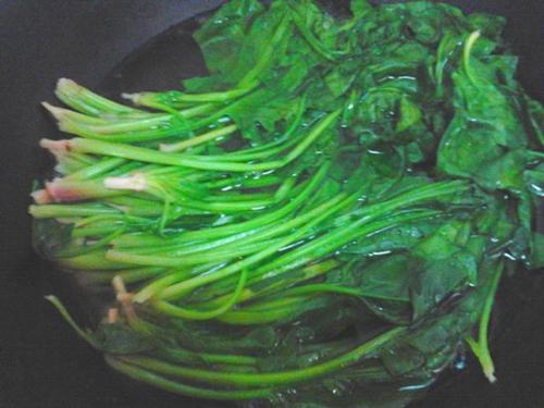菠菜怎么做没有土腥味儿,菠菜常见的十种做法