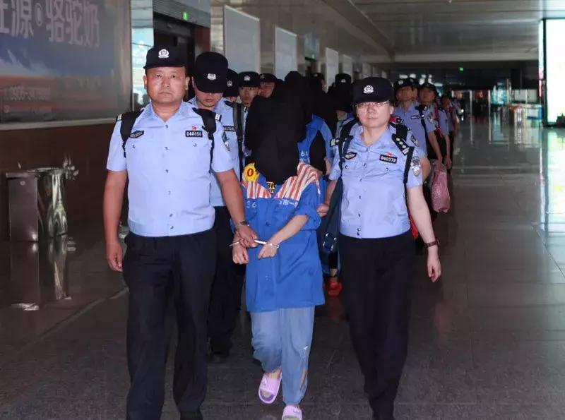 公安部近期破获的电信网络诈骗案,新疆警方破获一起诈骗案